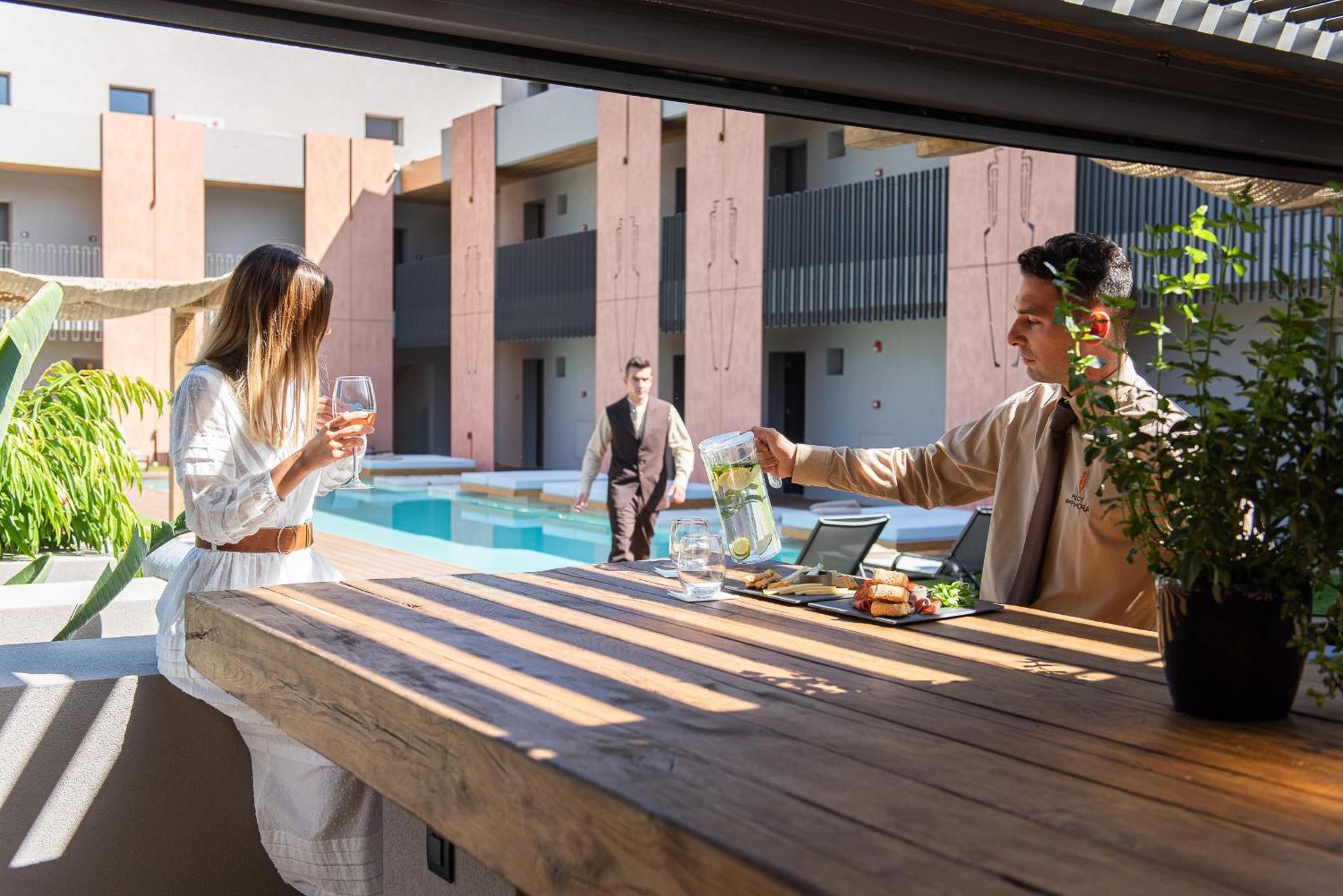 Pilot Amphora Boutique Hotel "Adults Only" Georgioupoli Bagian luar foto